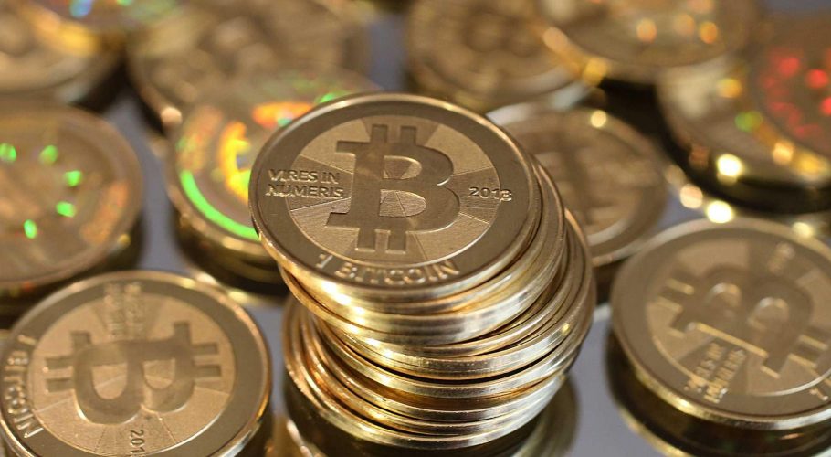 Биткоин превысил отметку в 11800 долларов